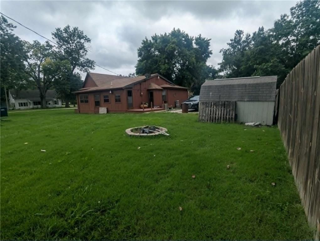 104 S 4th Street — photo 3