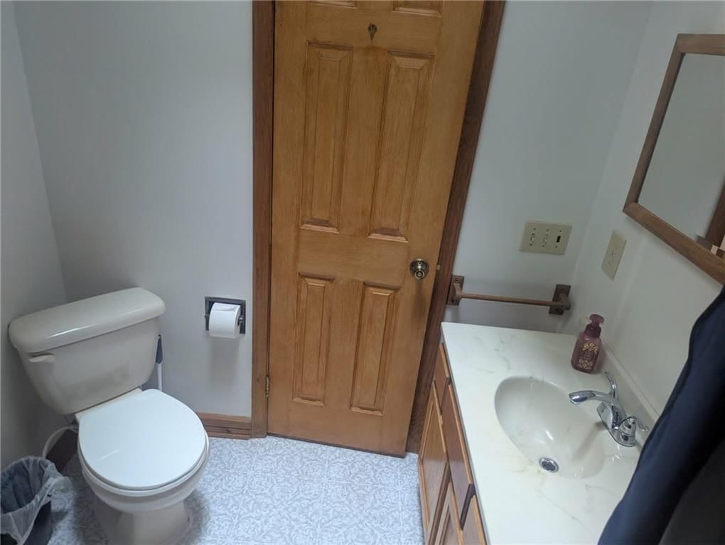 104 S 4th Street — photo 36