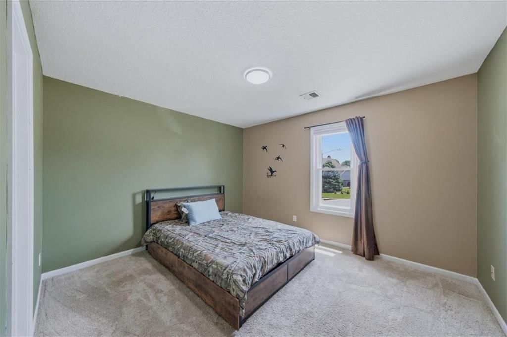 270 SE Sumpter Court — photo 15