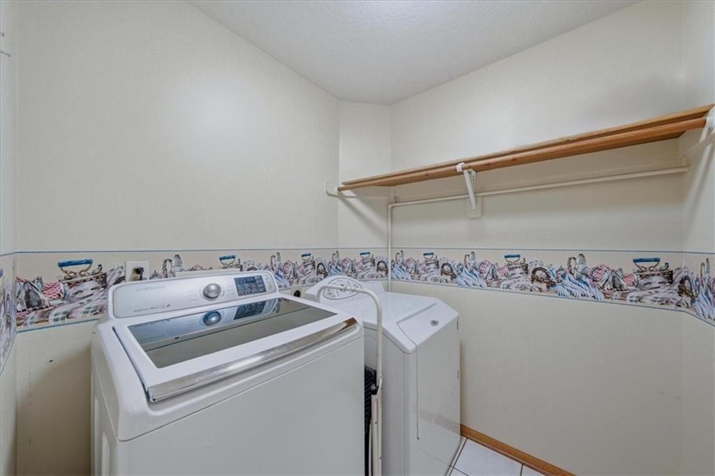 270 SE Sumpter Court — photo 19