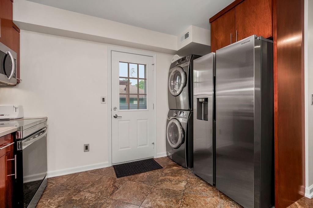 221 Deerfield Lane — photo 11