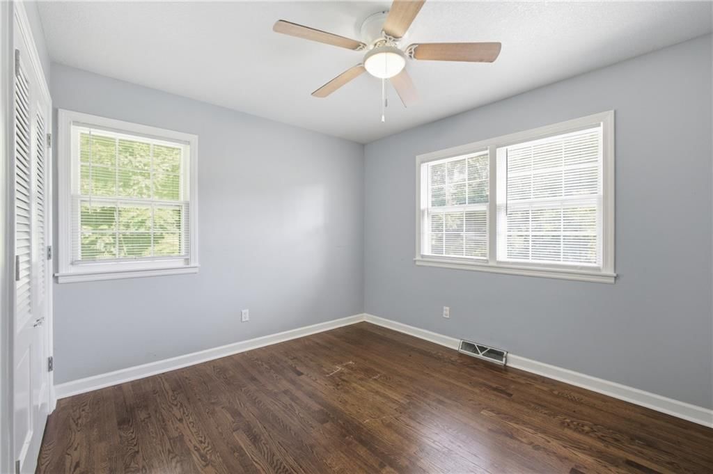 3165 LONGWOOD Avenue — photo 18
