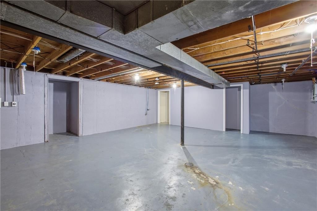 3165 LONGWOOD Avenue — photo 23