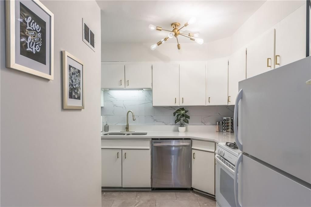 4921 N Garfield Avenue — photo 18