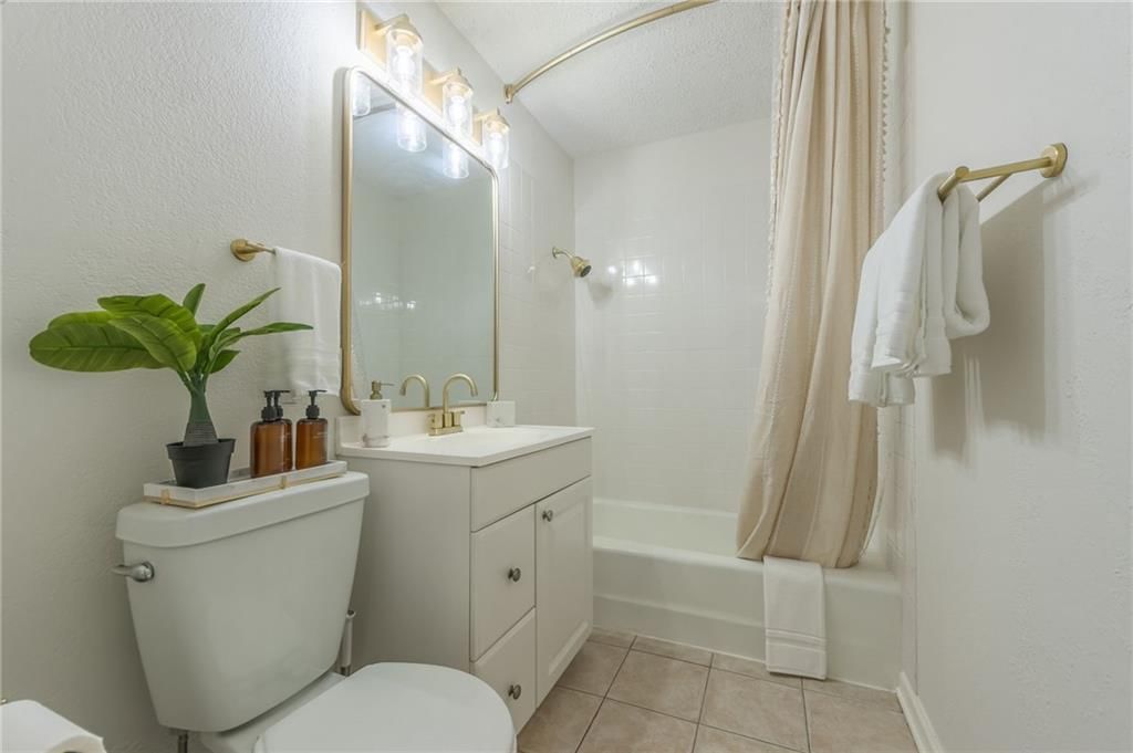 4921 N Garfield Avenue — photo 24