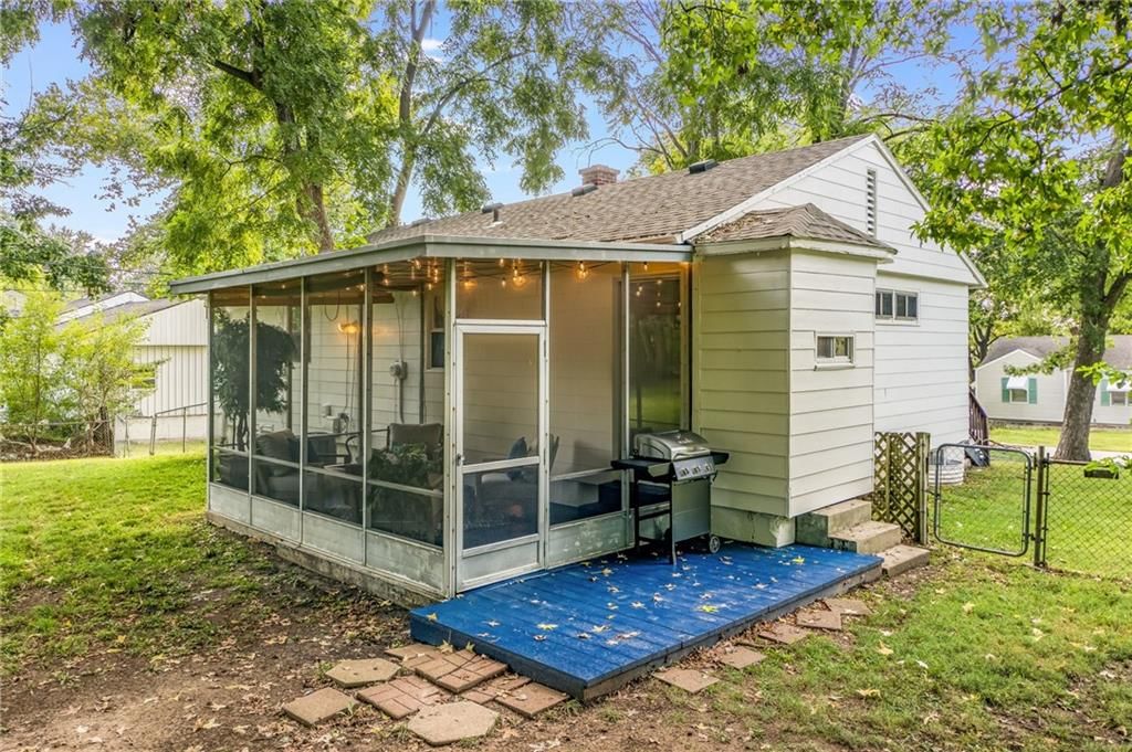 4921 N Garfield Avenue — photo 30