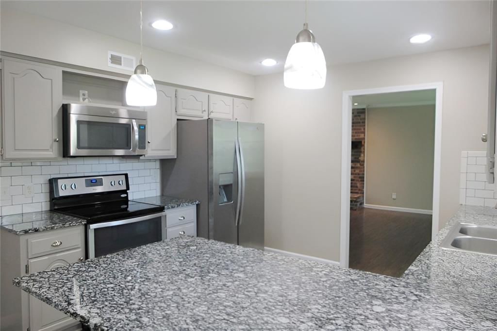 13430 W 106th Street — photo 8