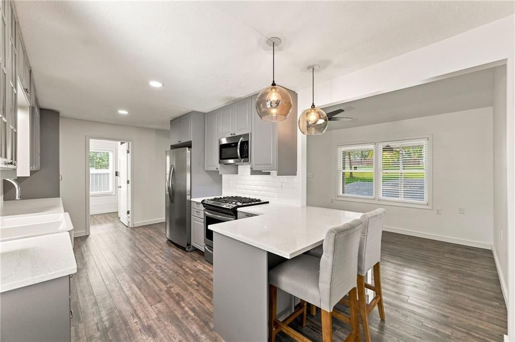 5529 Outlook Street — photo 16