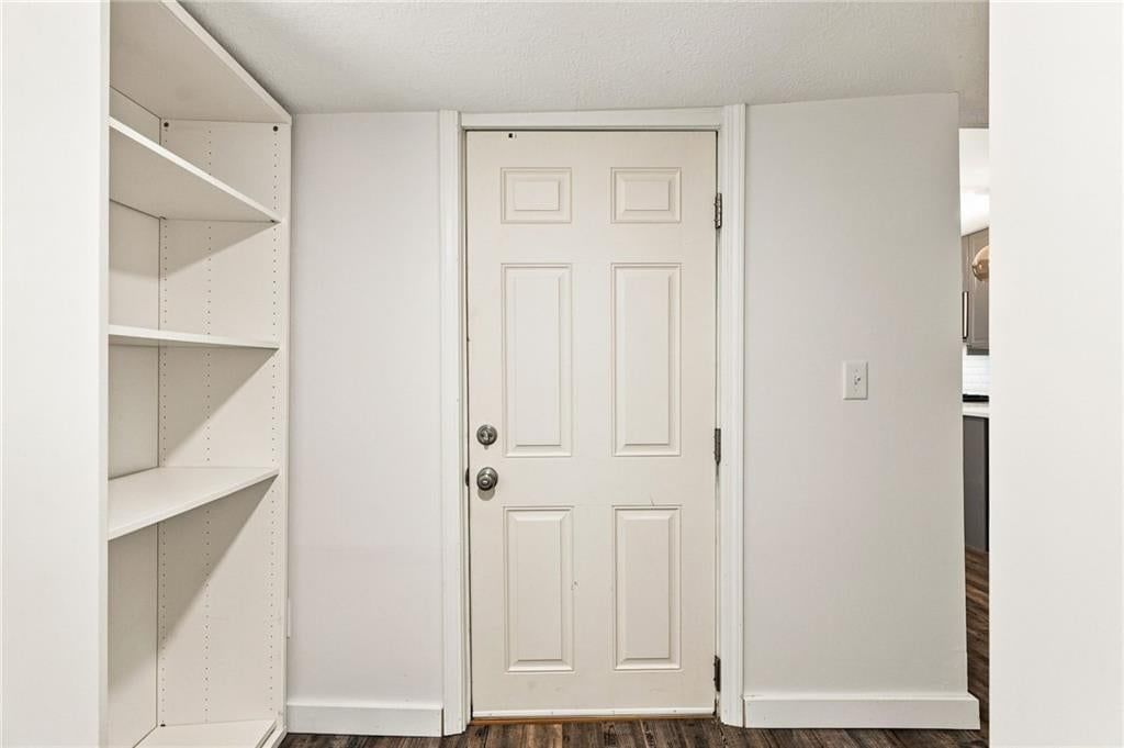 5529 Outlook Street — photo 27