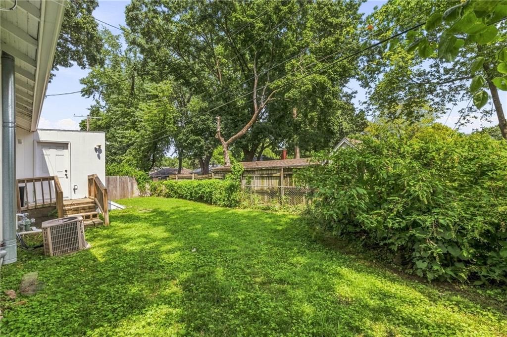 5529 Outlook Street — photo 32