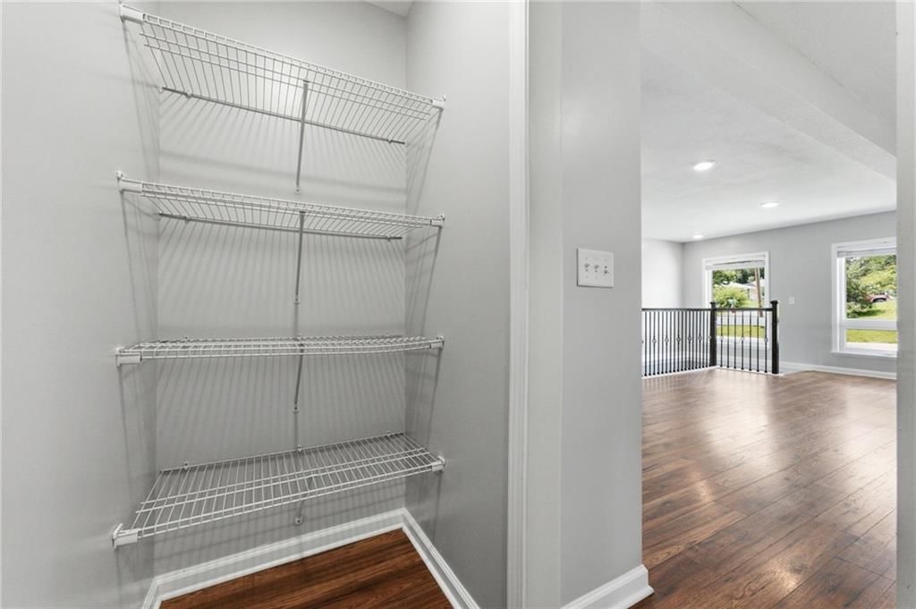 44 Maple Drive — photo 10
