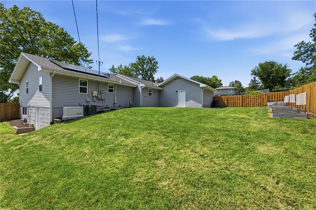 44 Maple Drive — photo 27