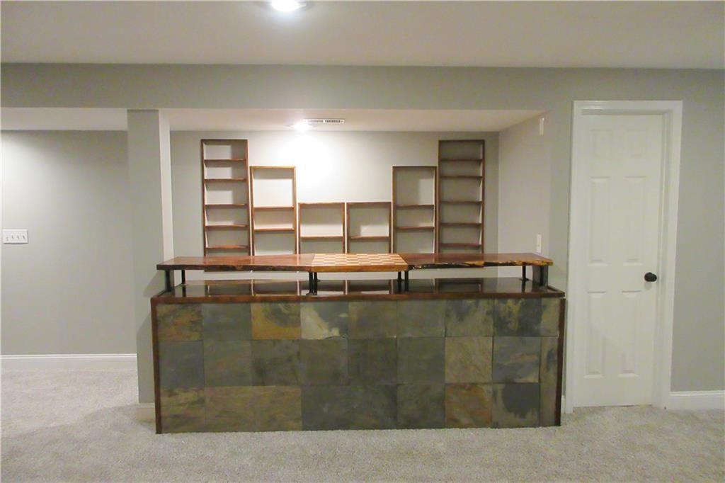 537 E Cheyenne Street — photo 6
