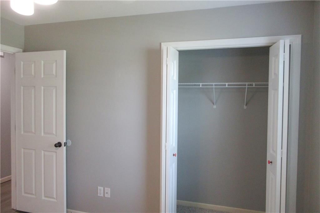 537 E Cheyenne Street — photo 9