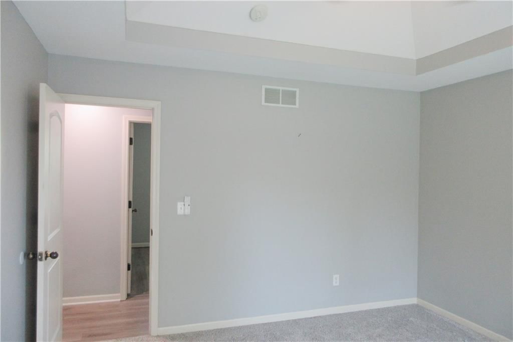 537 E Cheyenne Street — photo 16