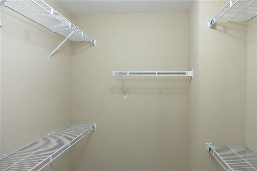 537 E Cheyenne Street — photo 19