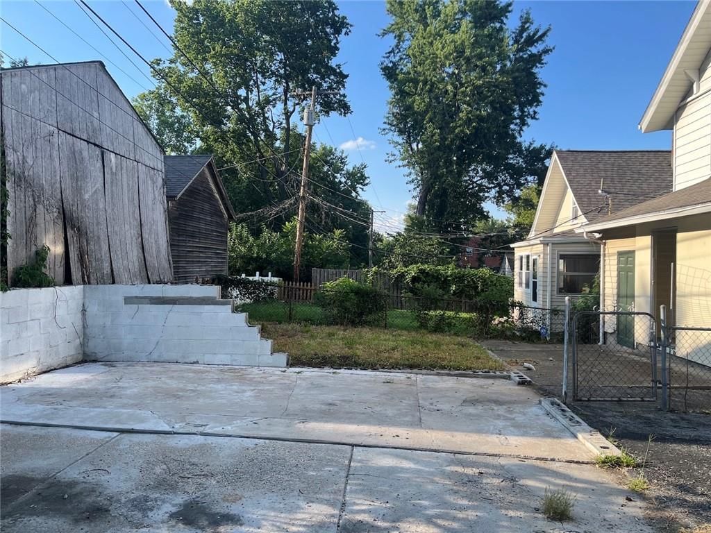 4512 Terrace Street — photo 3