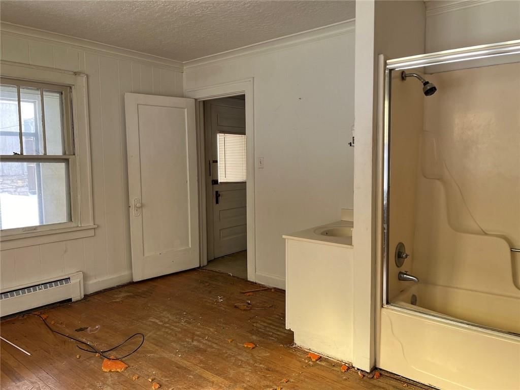 4512 Terrace Street — photo 9