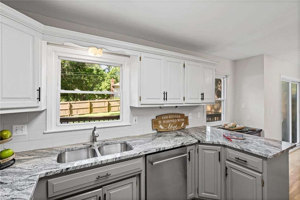 3728 BIRCHWOOD Drive — photo 13