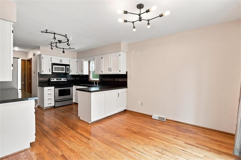 8504 N Chatham Avenue — photo 6