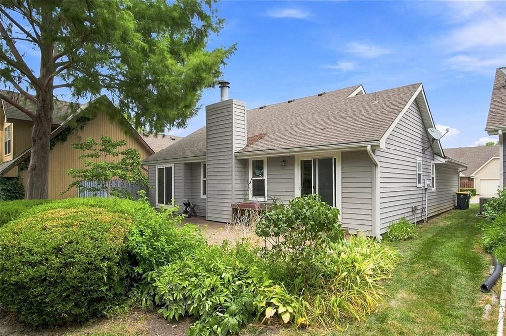 8504 N Chatham Avenue — photo 25