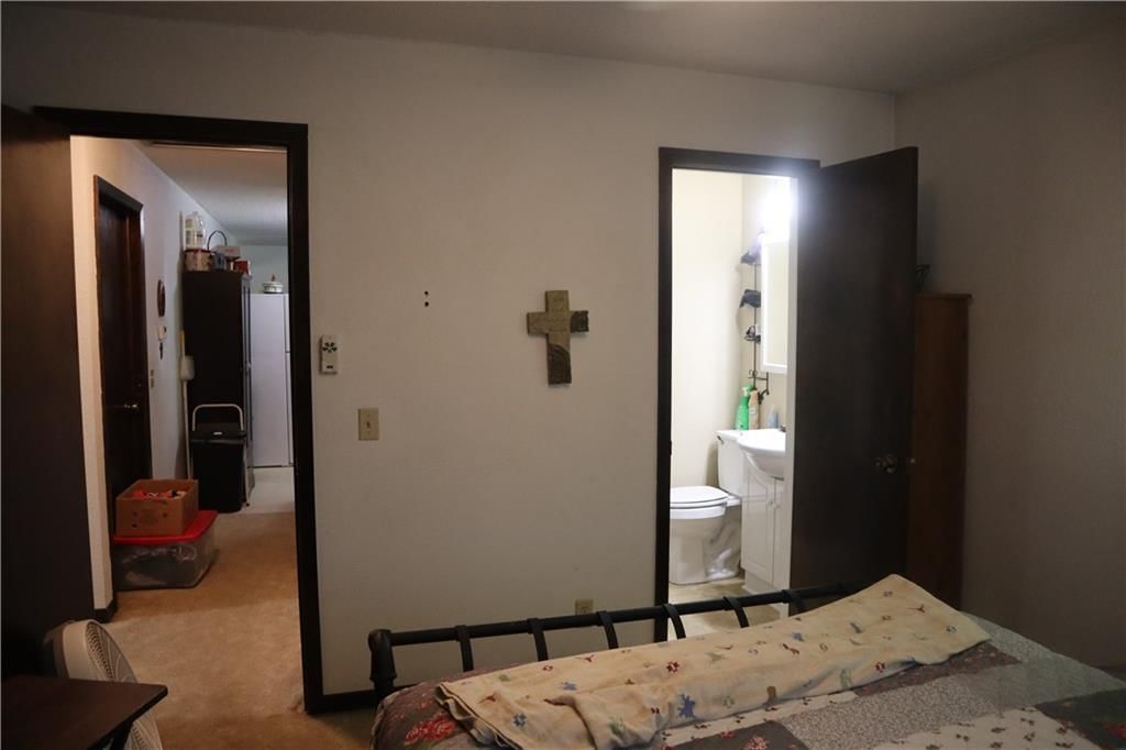 126 N Orange Street — photo 20