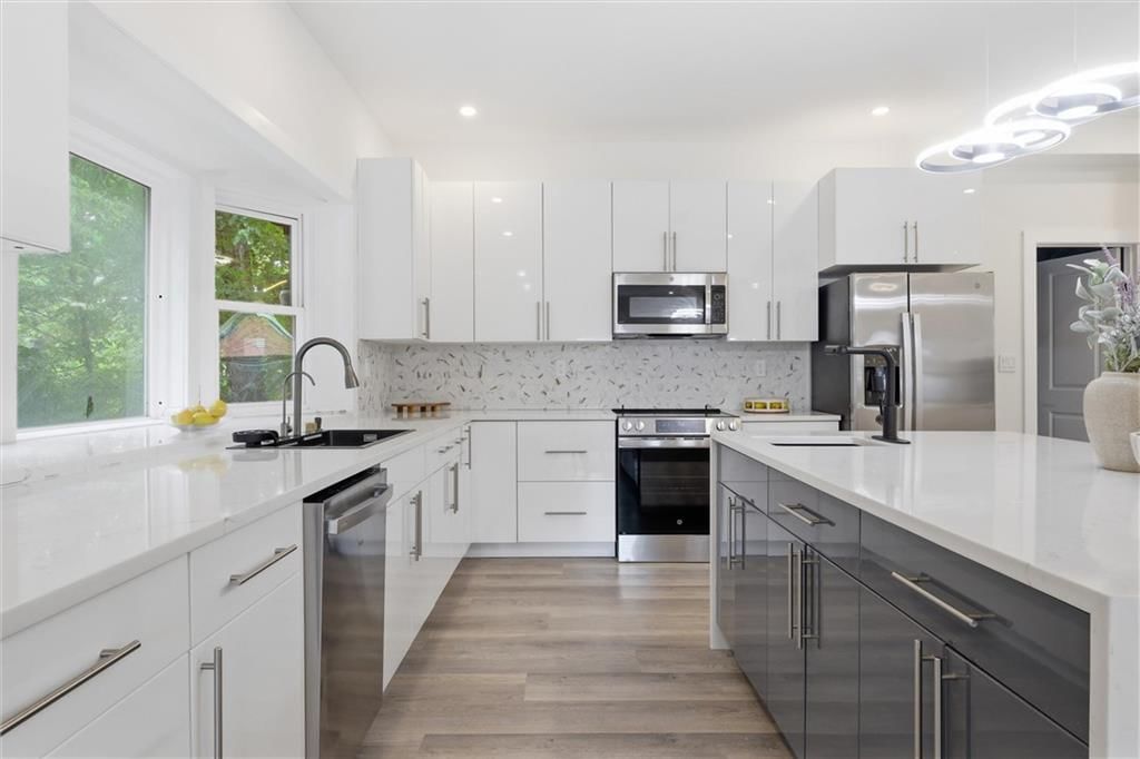 2708 Tracy Avenue — photo 14