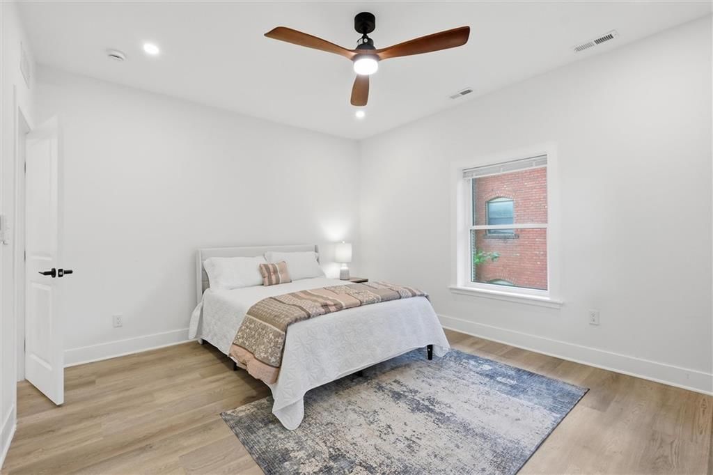2708 Tracy Avenue — photo 29