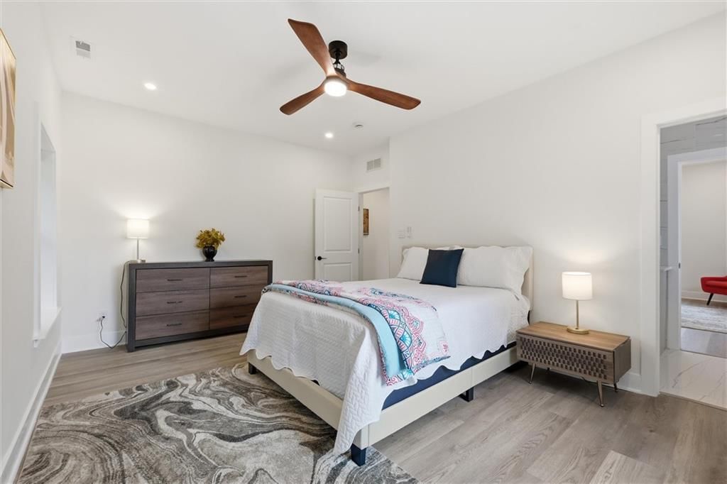 2708 Tracy Avenue — photo 34