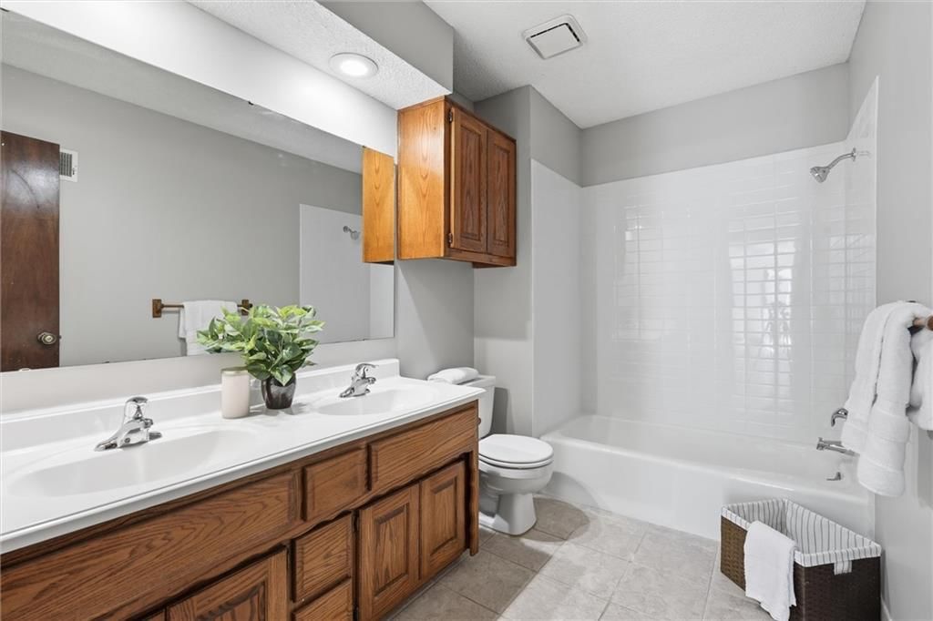 12116 W 67th Street — photo 16