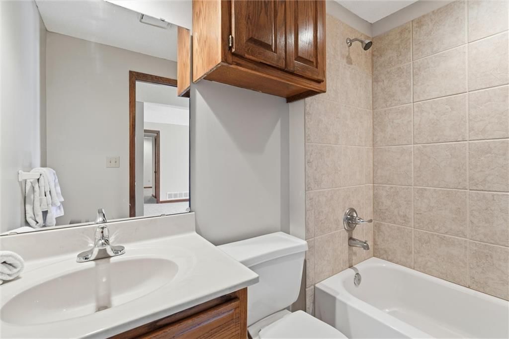 12116 W 67th Street — photo 18