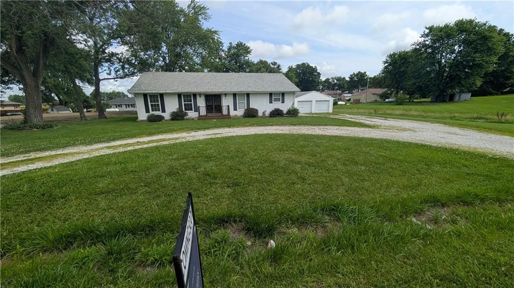 107 E Maple Street, Polo, MO