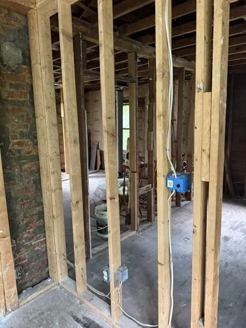 Photo 6 of 21 - 3922 Delavan Avenue, Kansas City, KS 66104