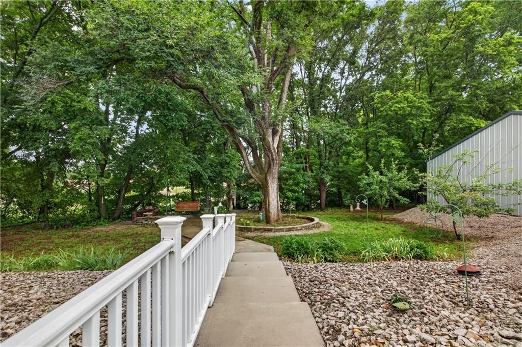 423 S Barbee Street — photo 13