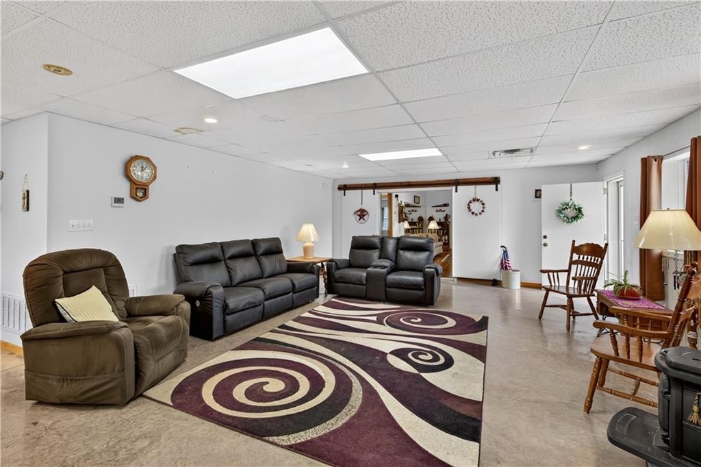 423 S Barbee Street — photo 17
