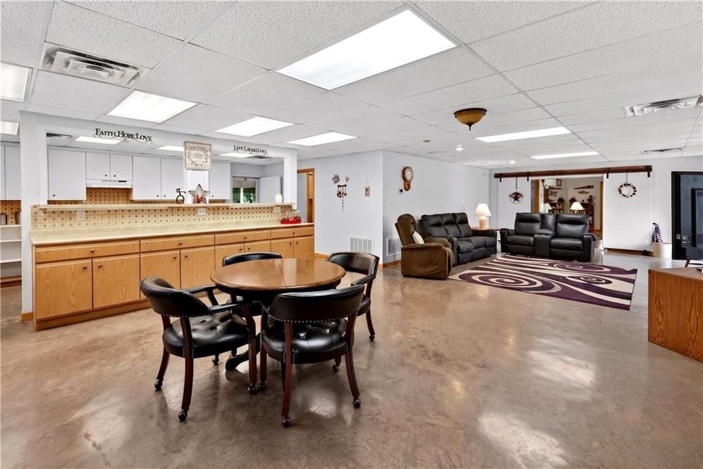 423 S Barbee Street — photo 21