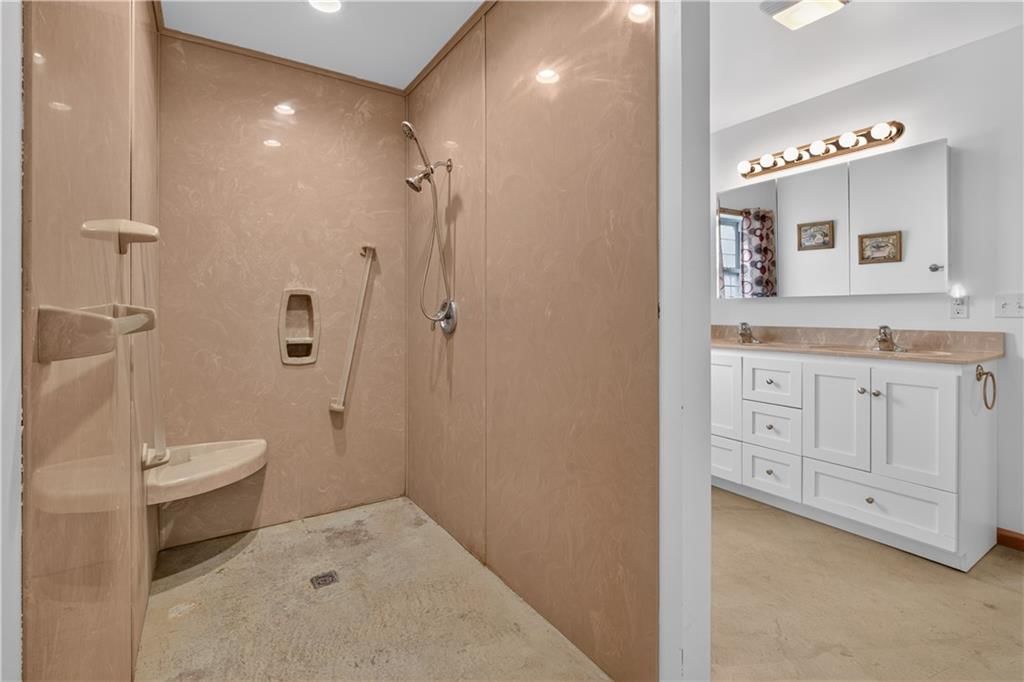 423 S Barbee Street — photo 31