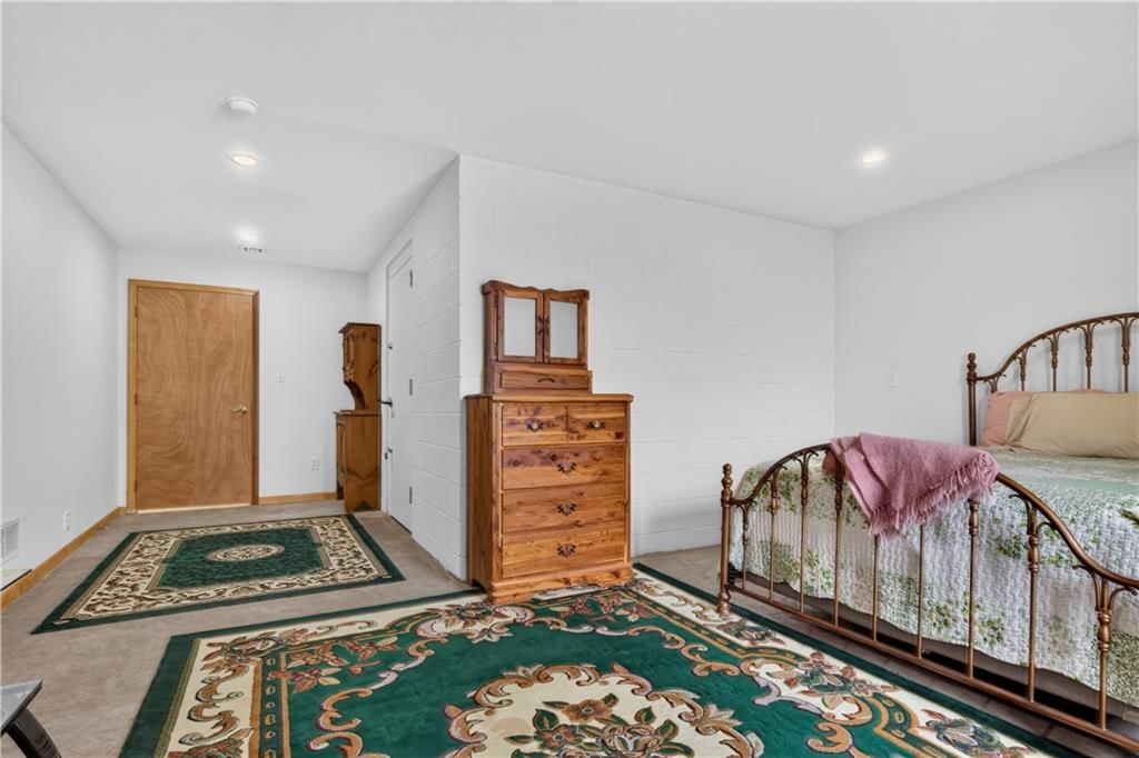 423 S Barbee Street — photo 37