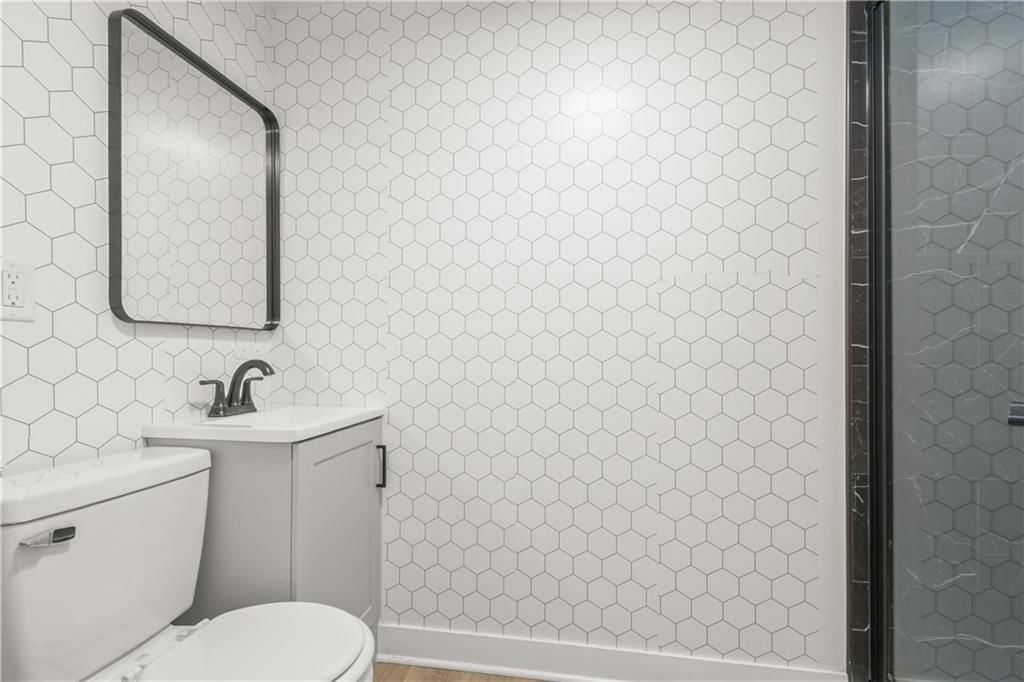 506 Linwood Terrace — photo 26