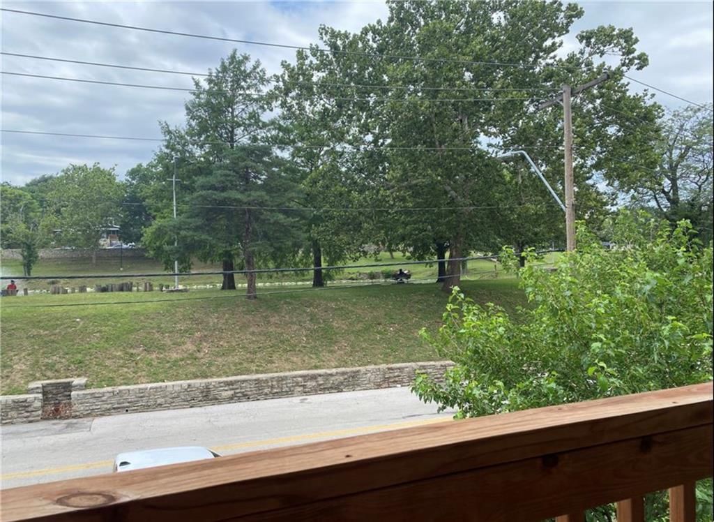 Photo 15 of 20 - 2727 Vine Street, Kansas City, MO 64109