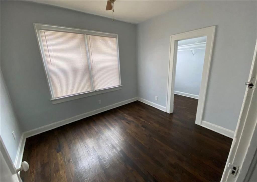 Photo 19 of 20 - 2727 Vine Street, Kansas City, MO 64109