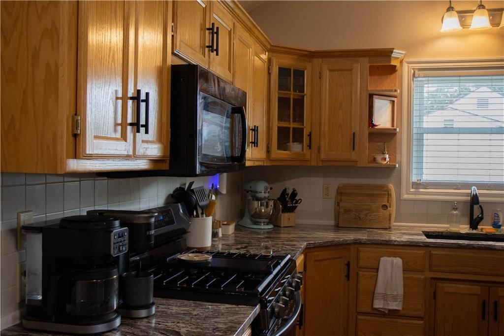 511 W 4th Street — photo 10