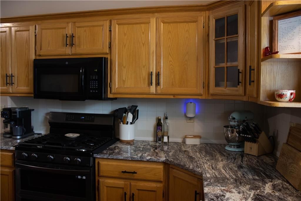 511 W 4th Street — photo 12
