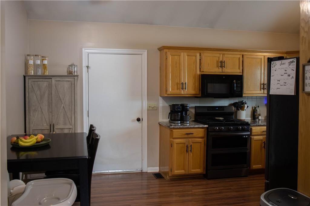 511 W 4th Street — photo 14