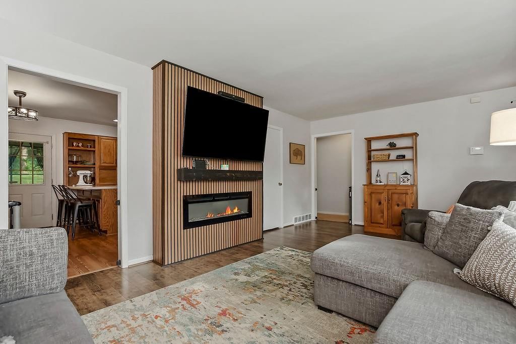 5109 Sterling Avenue — photo 4
