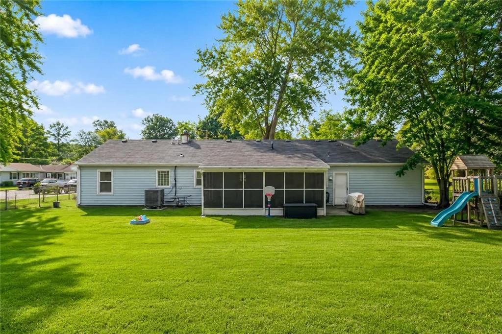 5109 Sterling Avenue — photo 18