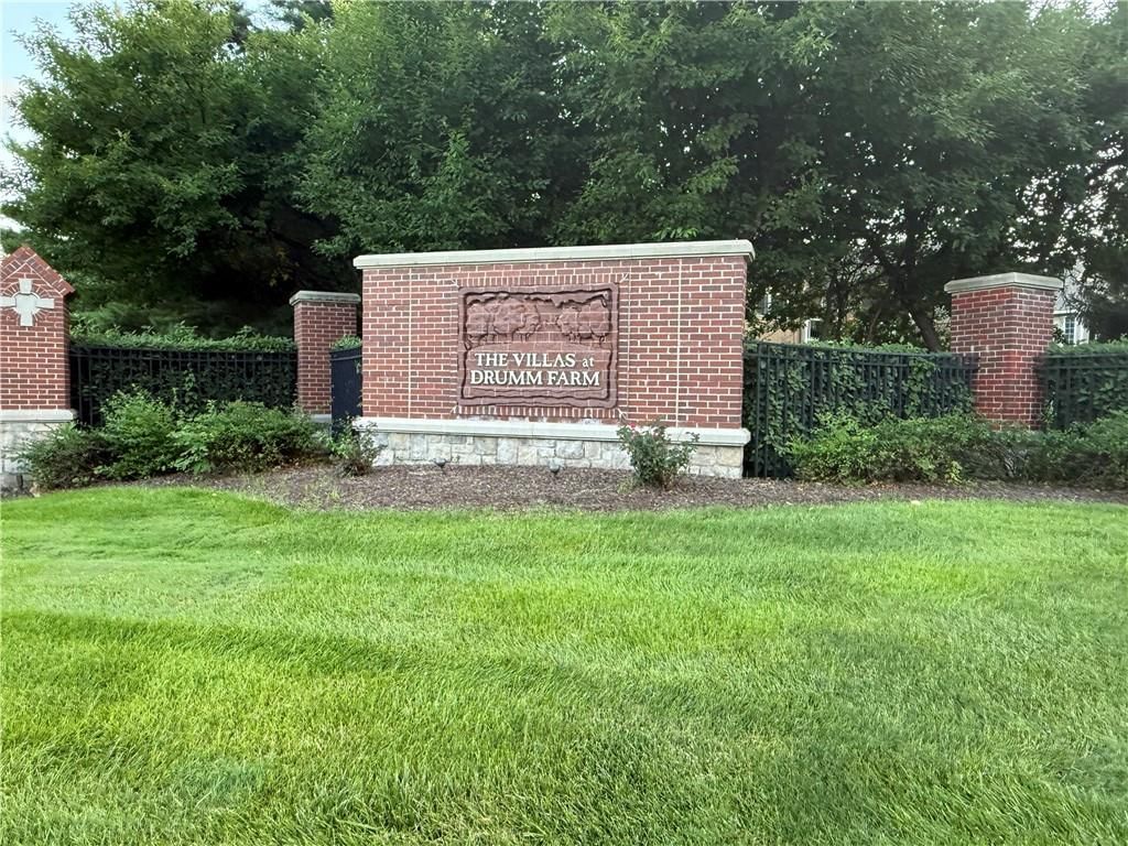2722 S Brentwood Drive — photo 3