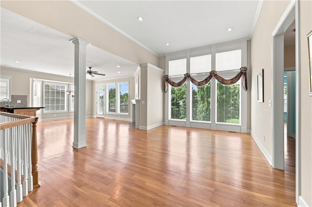 2722 S Brentwood Drive — photo 4