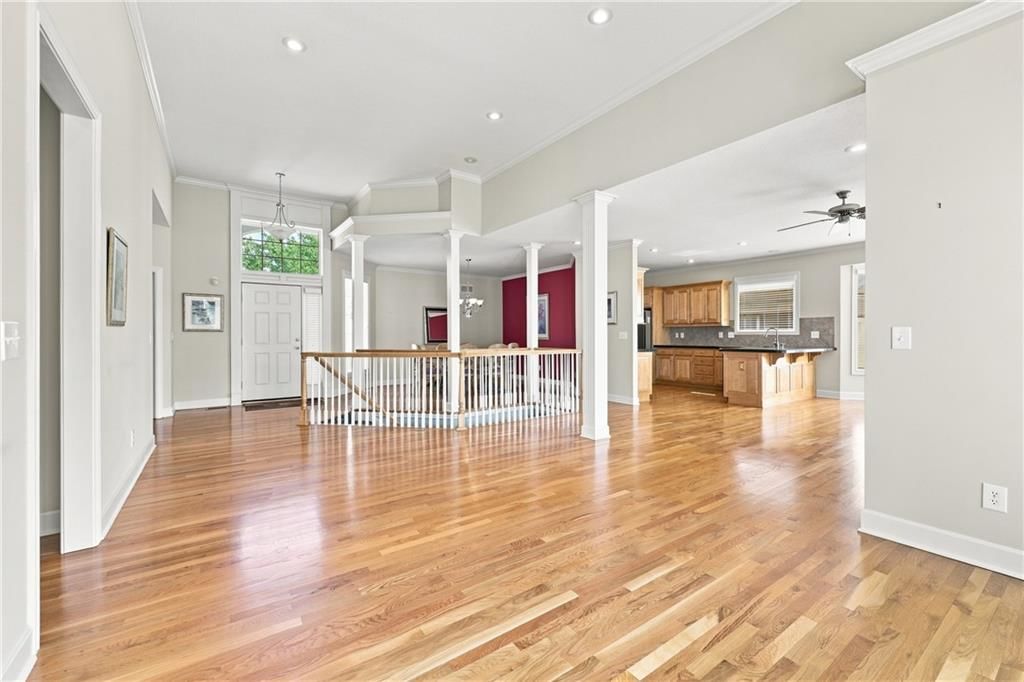 2722 S Brentwood Drive — photo 5