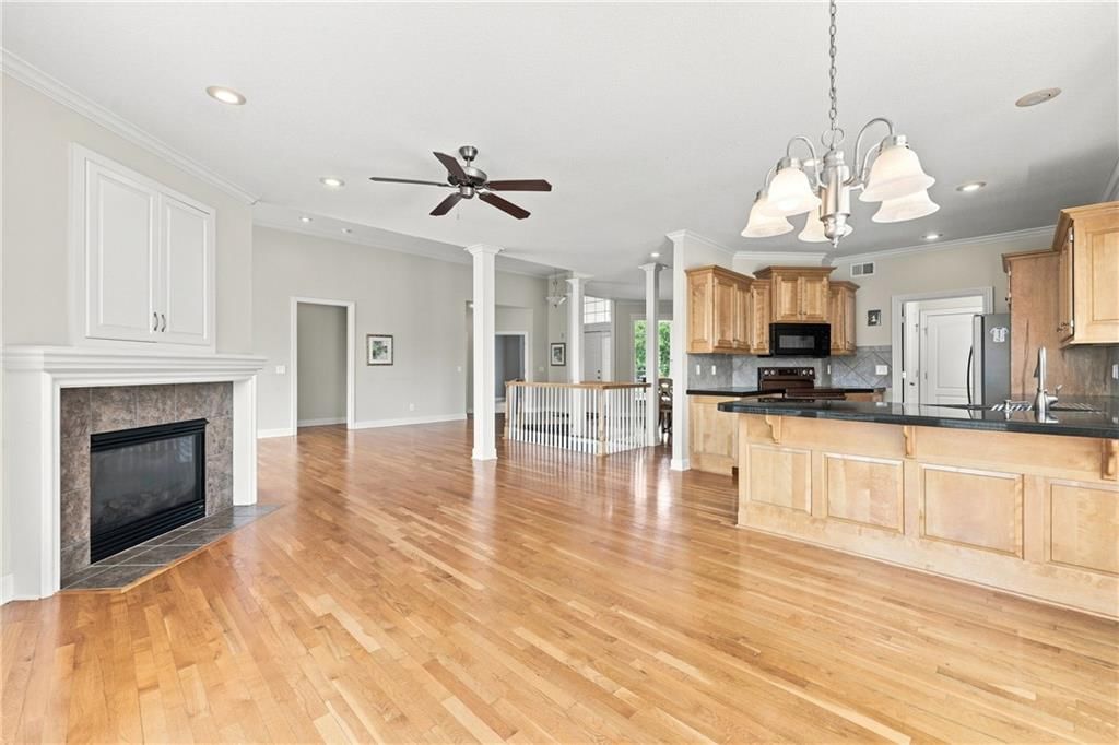 2722 S Brentwood Drive — photo 7